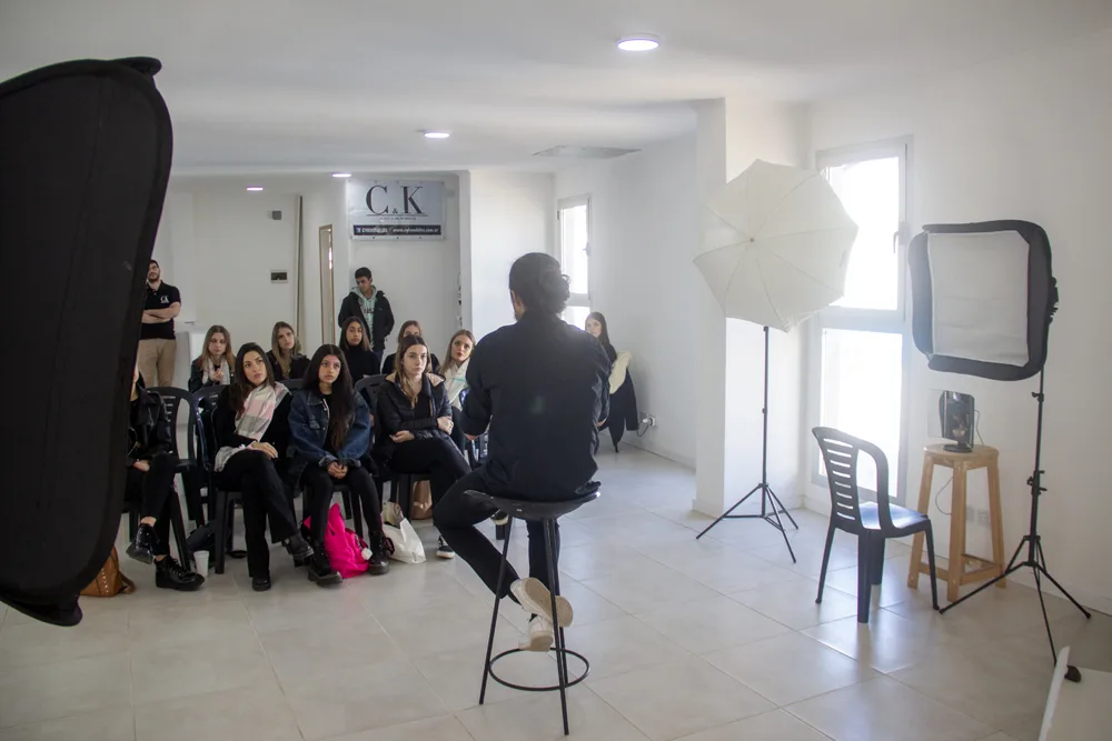 Produccion de management para talento emergente
