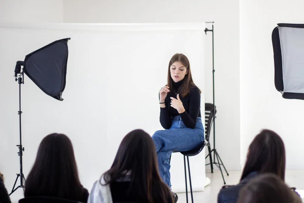Trabajo de agencia para fortalecer perfil de modelo